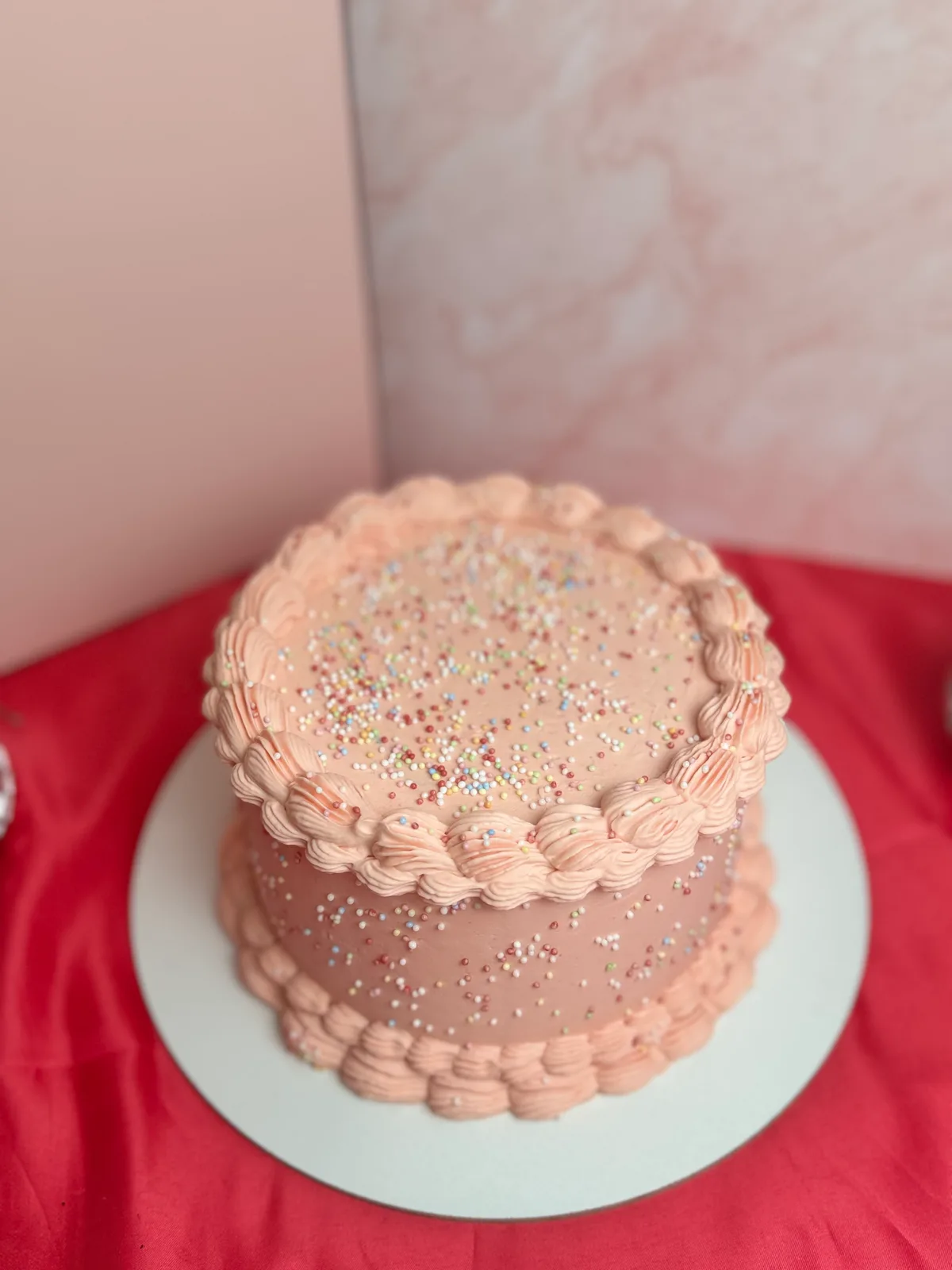 Brigadeiro with four-milk cream and raspberry jam